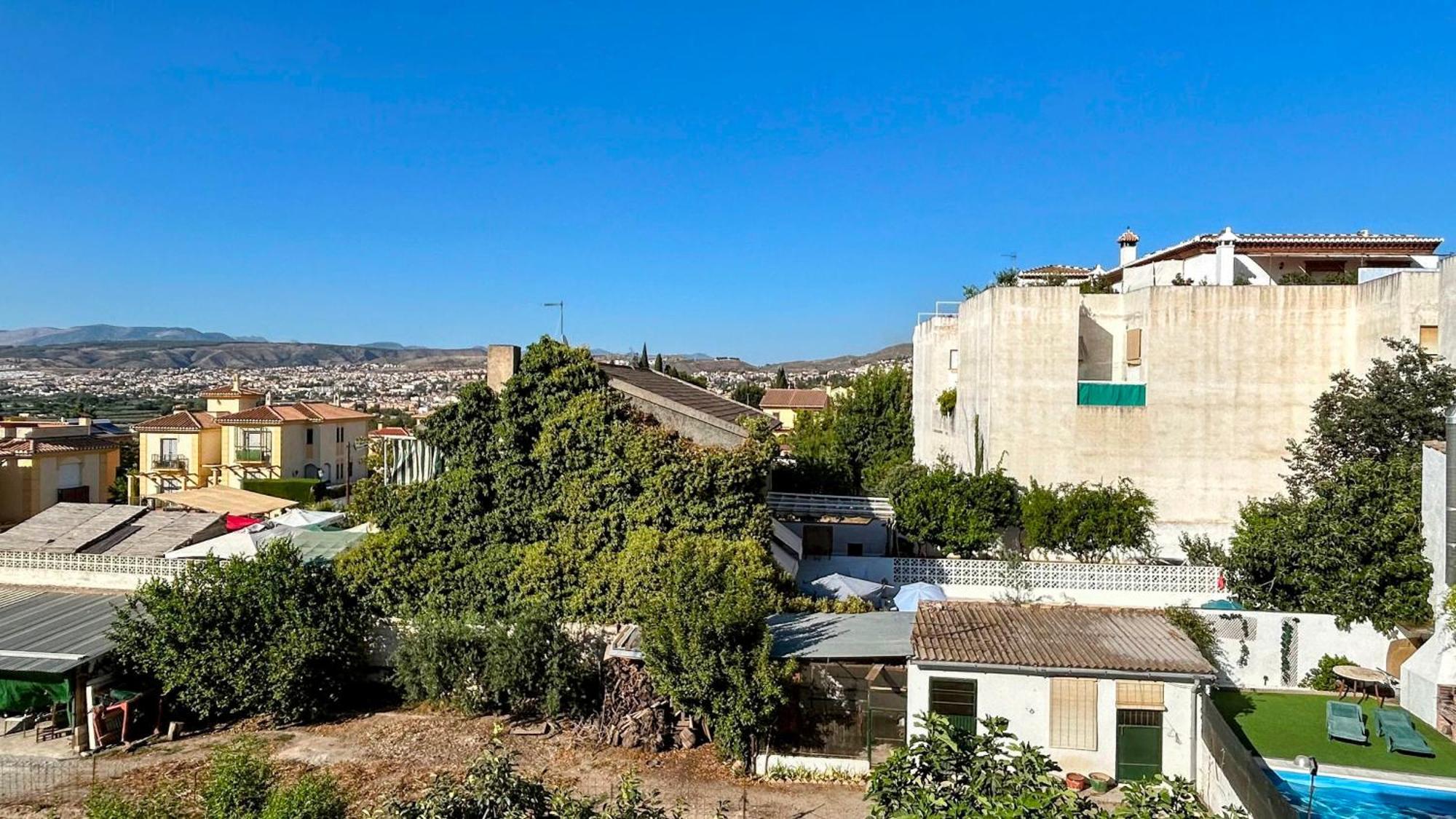 Iberos Royal Appartement La Zubia  Buitenkant foto