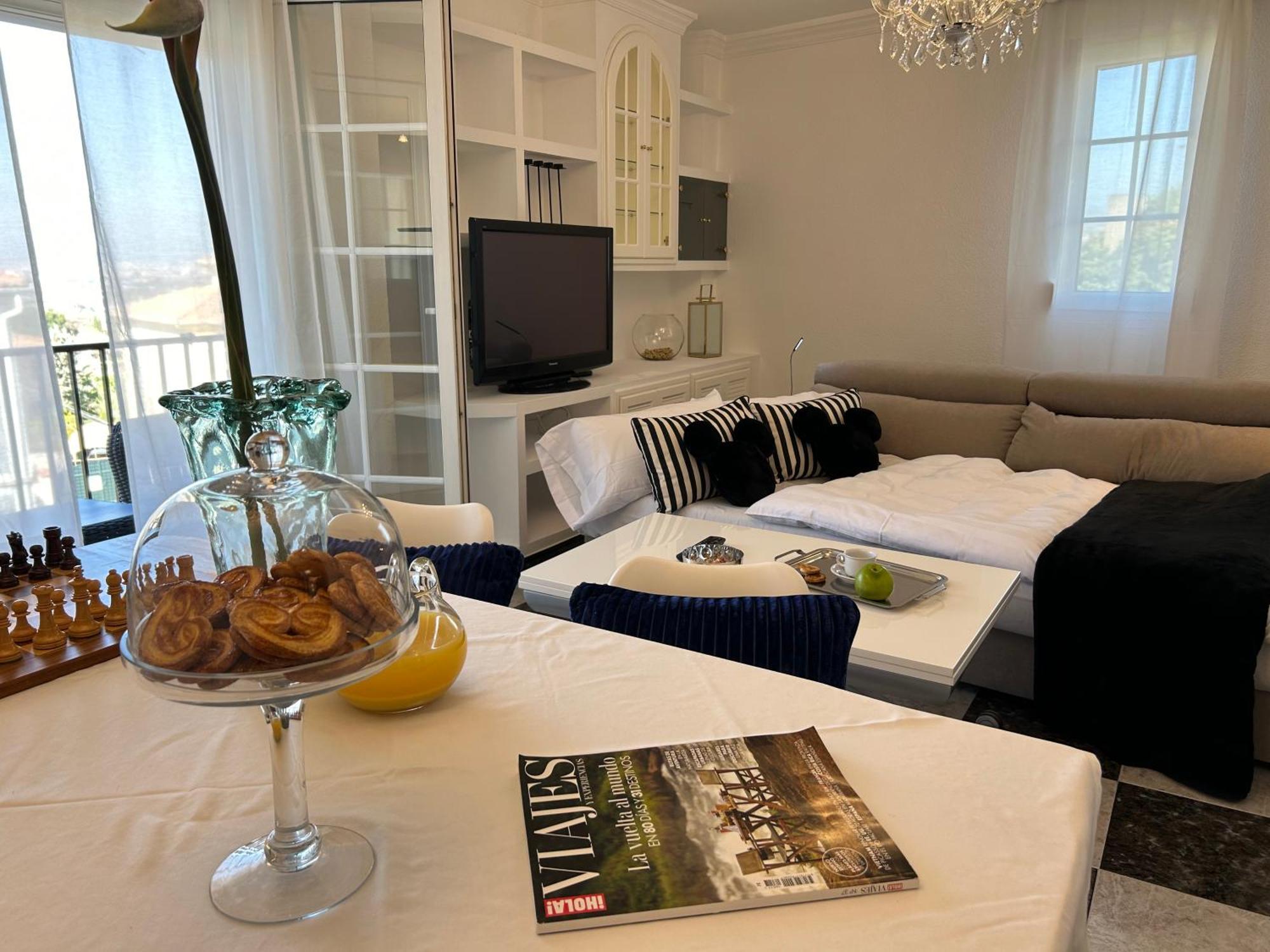 Iberos Royal Appartement La Zubia  Buitenkant foto